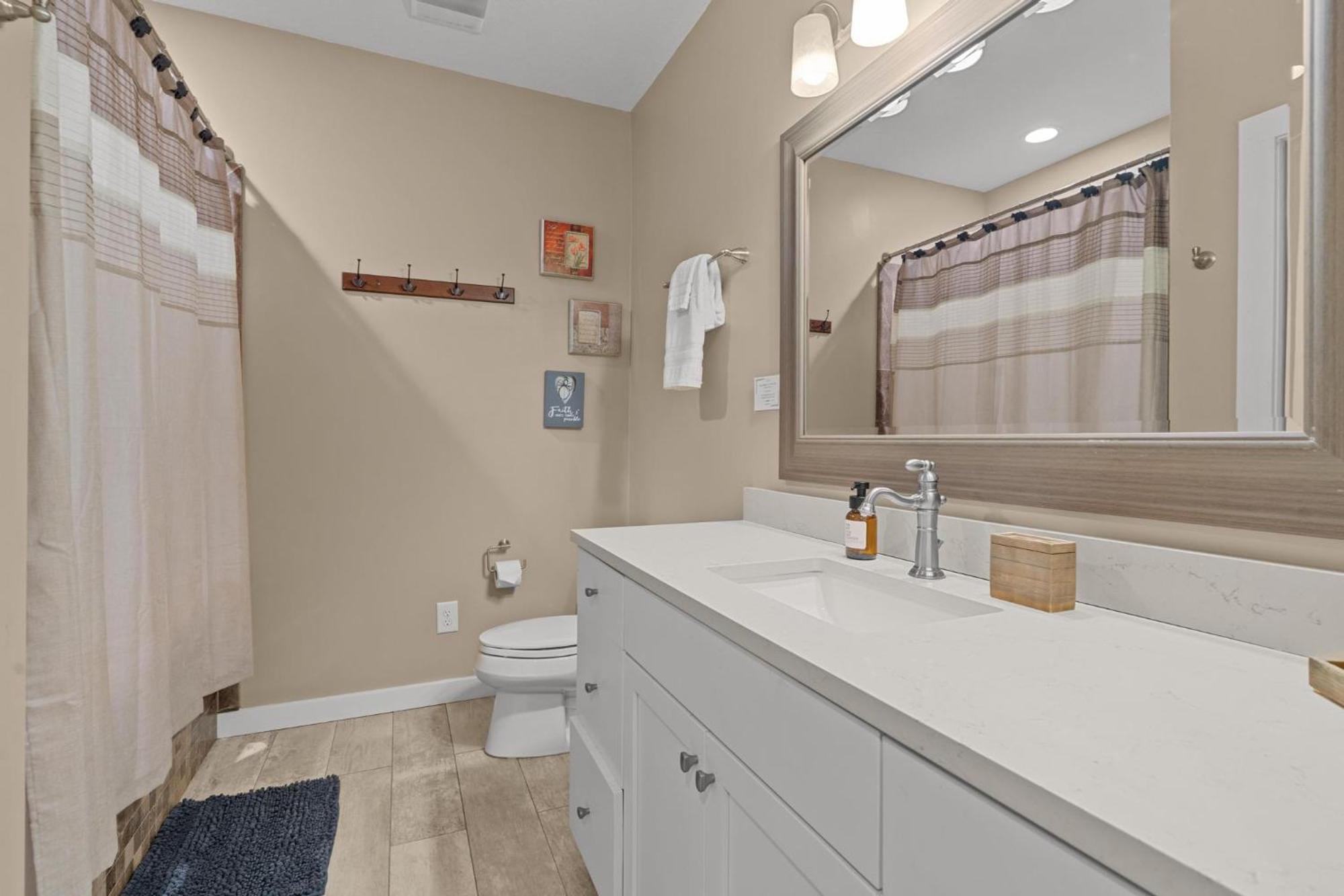 Lux Mtn Hot Tub, Fire Pit, Game 3bd * Franklin