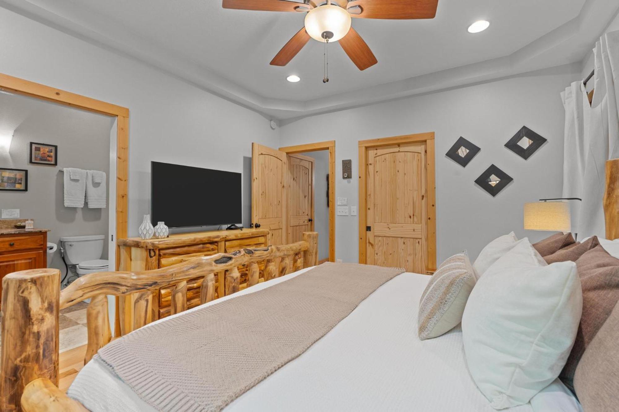 Lux Mtn Hot Tub, Fire Pit, Game 3bd Hébergement de vacances Franklin