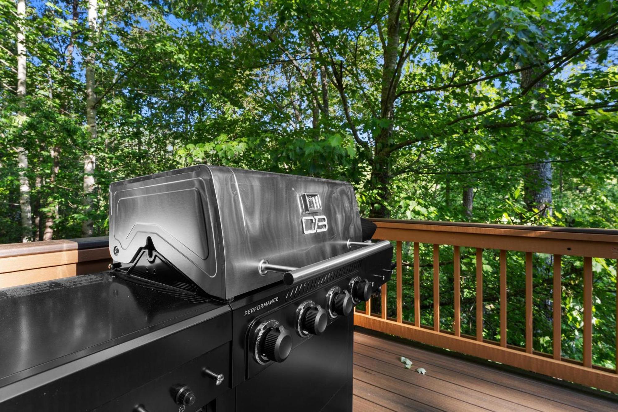 Lux Mtn Hot Tub, Fire Pit, Game 3bd